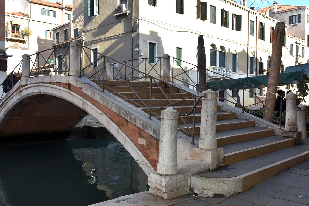 Un pont qui a du punch